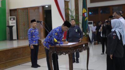 Pada Pilkada Serentak 2024, Para ASN Pemkab Bandung Laksanakan Deklarasi dan Penandatanganan Netralitas